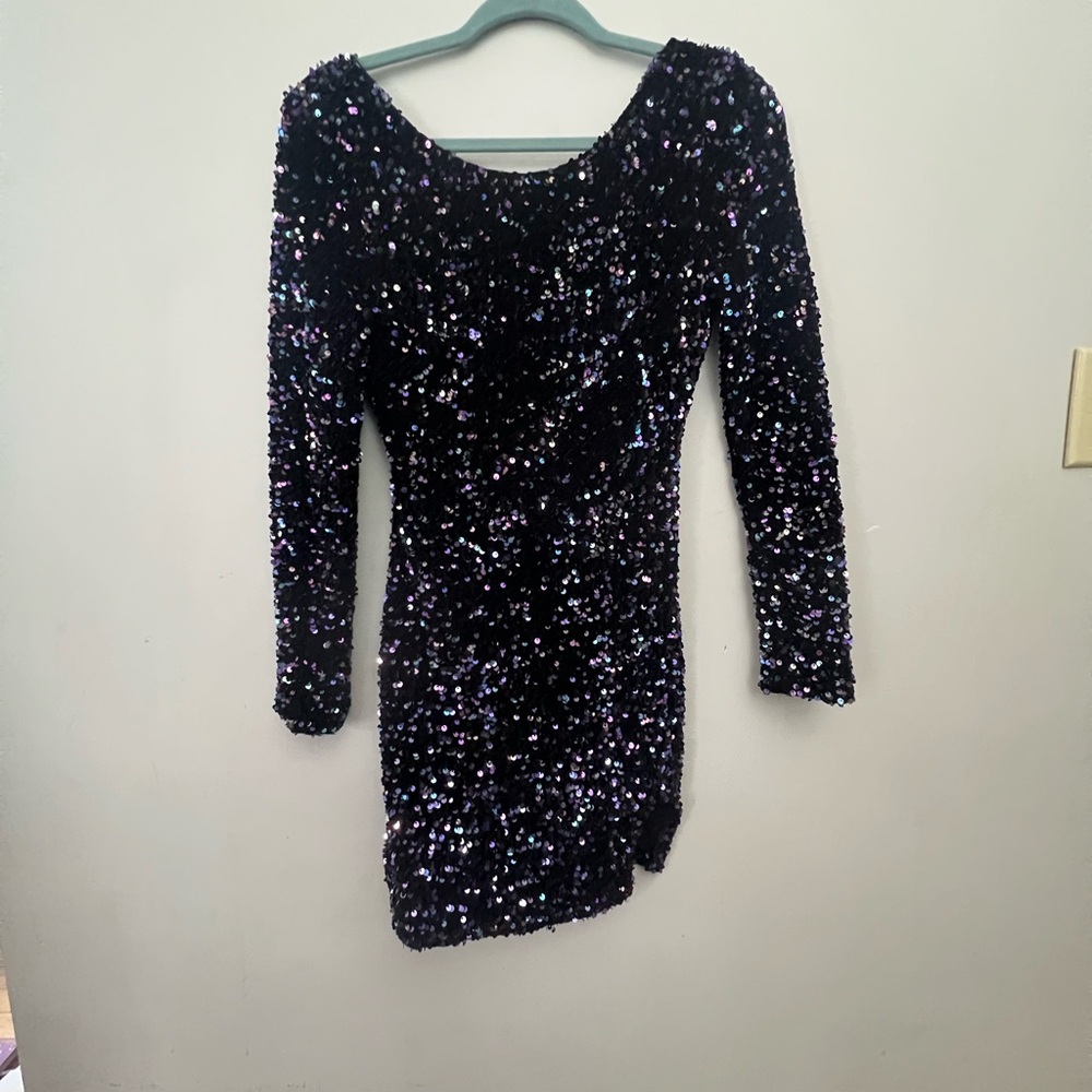 Black and Silver Sequin Long Sleeve Bodycon Dress